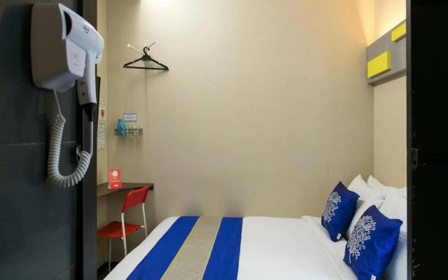 Smile Hotel Danau Kota