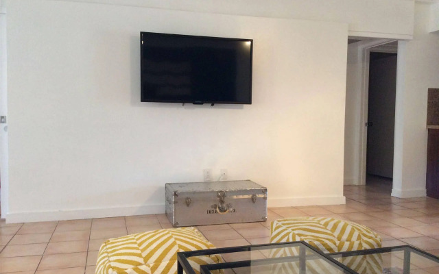 Modern Downtown Condo