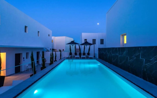 Central Boutique Hotel by Naoussa Hills - Adults Only