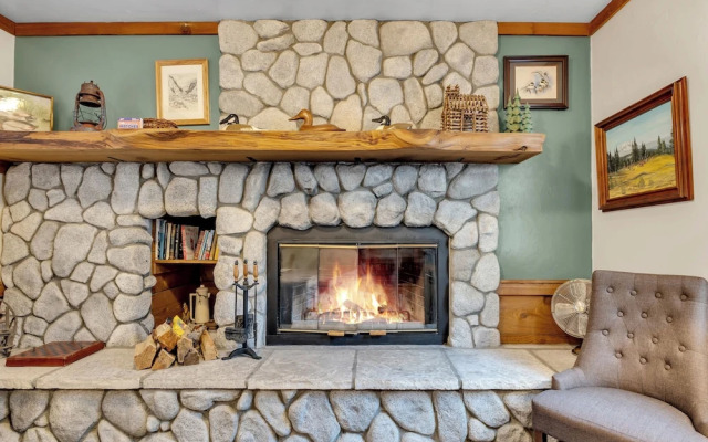 Idyllwild Inn