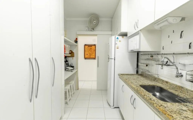 Apartamento em Caraguatatuba em Frente a Praia para 9 pessoas