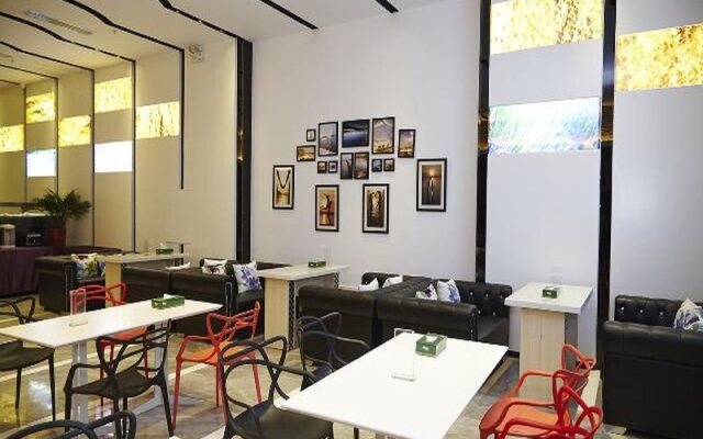 Lavande Hotel Wuhan Huanghelou Branch