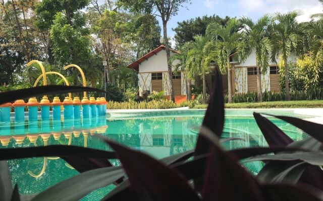 Hotel y Bungalows El Jardín