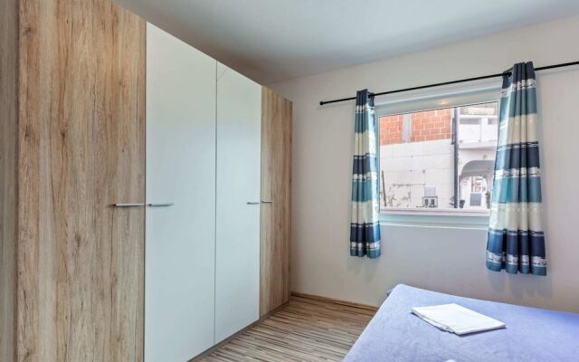 Enticing Apartment in Vir near Seabeach