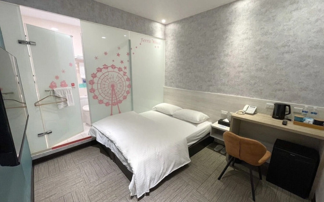 Sky Gate Hotel