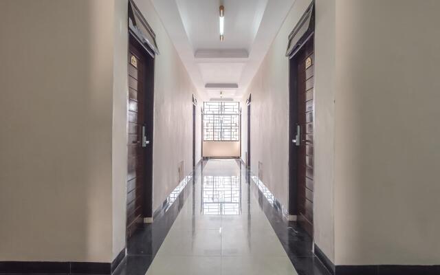 OYO 1177 WBS Residence