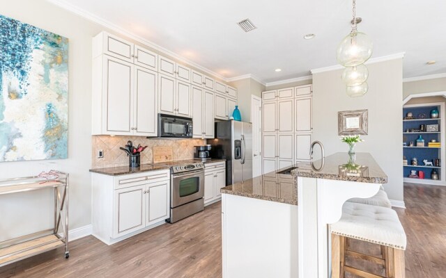 Incogbeacho - 505 Defuniak Street