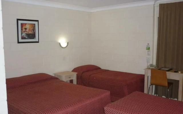 Nambour Lodge Motel