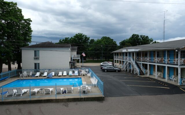 Starlite Motel