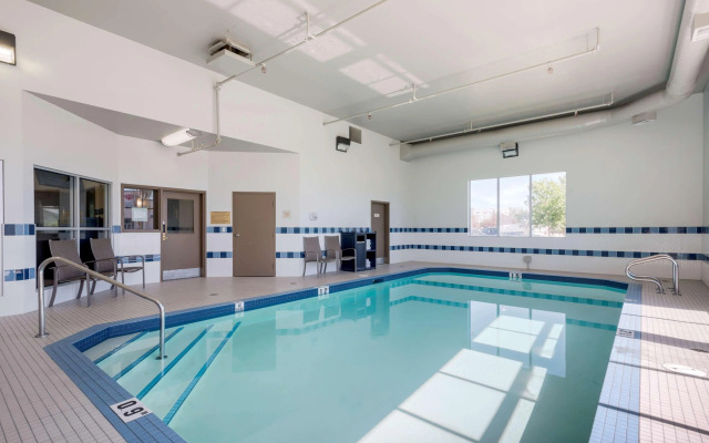 Best Western Plus Red Deer Inn & Suites