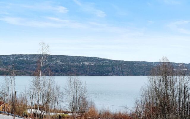 10 Person Holiday Home in Vikersund
