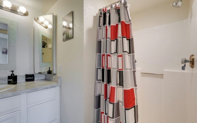 Scottsdale Condo ~ 1 Mi to Spring Training!