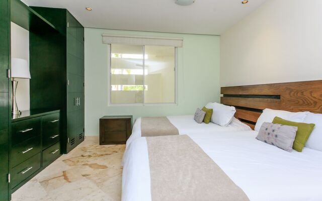 Elements GH18 2 Bedrooms by RedAwning