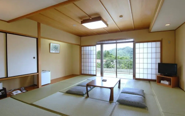 Resorpia Kumihama