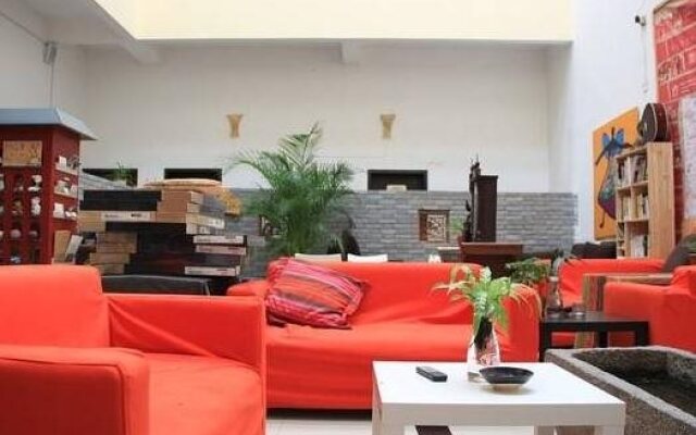 Luoyang Longmen Youth Hostel