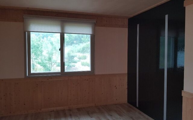 Jungcheon Helaing Pension