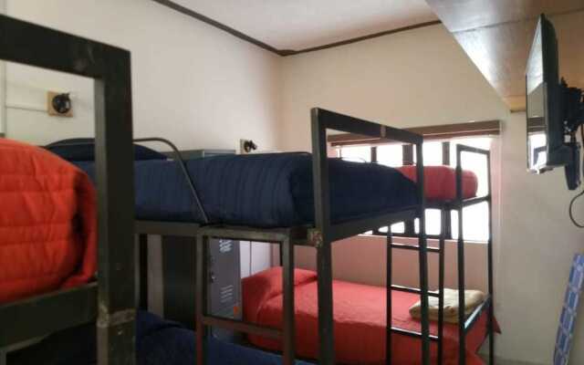 Hostal Doña María - Hostel