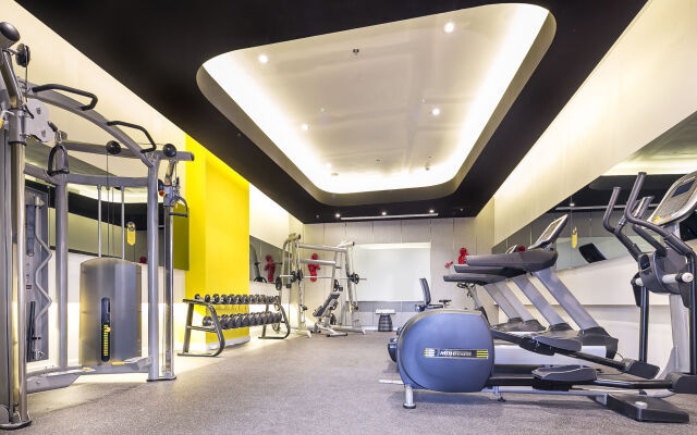 YELLO Hotel Harmoni Jakarta