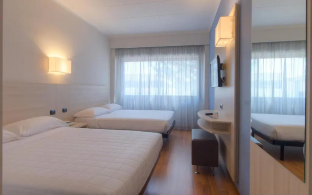 Hotel Palace Del Conero