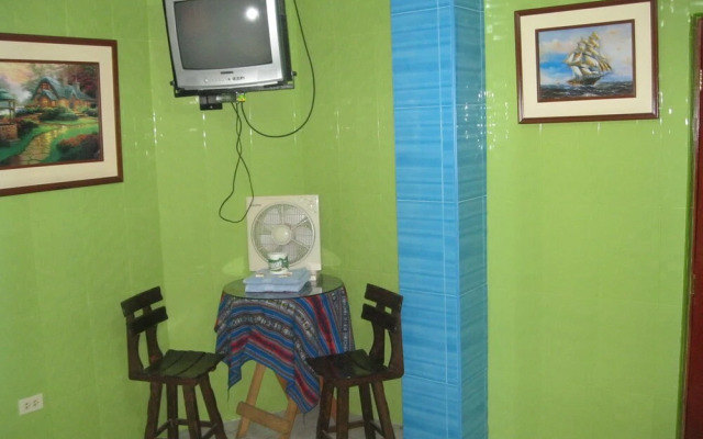 Hostal Hostello - Lima Airport