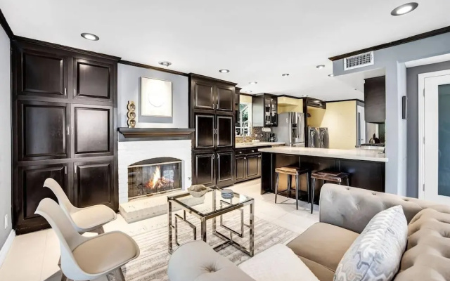Cahuenga Park by Avantstay Hollywood Hills Home
