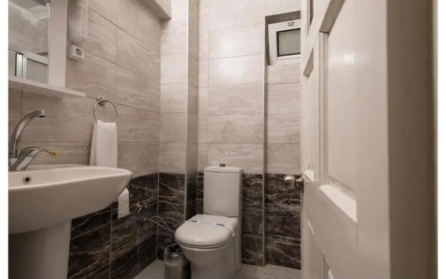 Mavi Yaprak Hotel