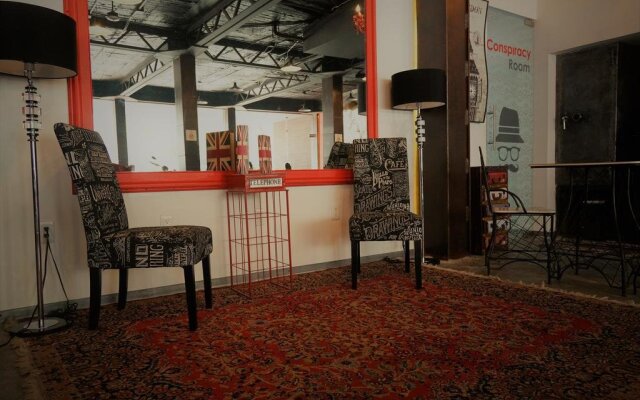 Black Boutique Hotel