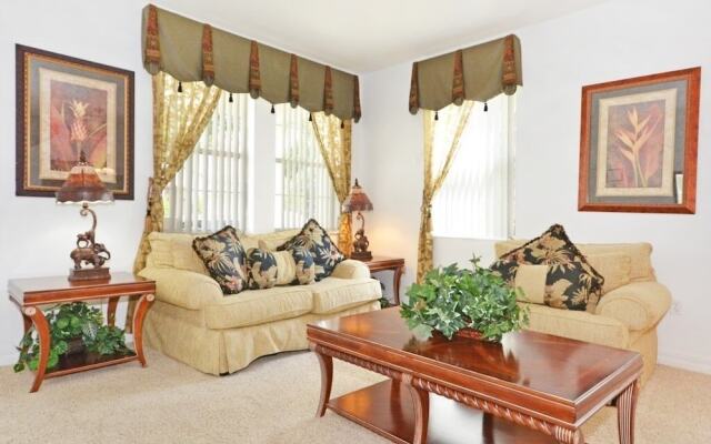 Pine Forest Chateau 5 Bedroom Home by RedAwning