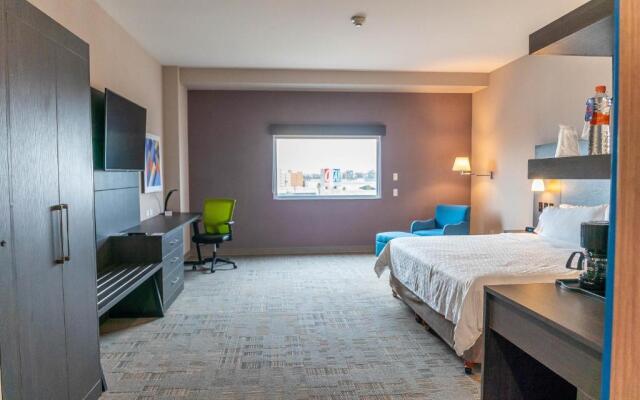 Holiday Inn Express & Suites Tijuana Otay, an IHG Hotel