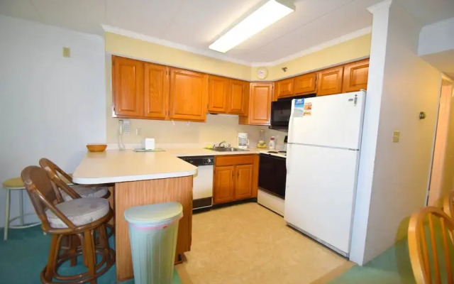 Marigot Beach 407 1 Bedroom Condo by RedAwning