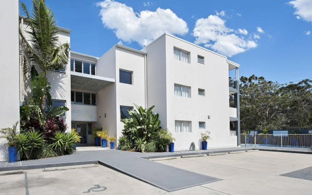 Shoal Bay Beachclub Apartments