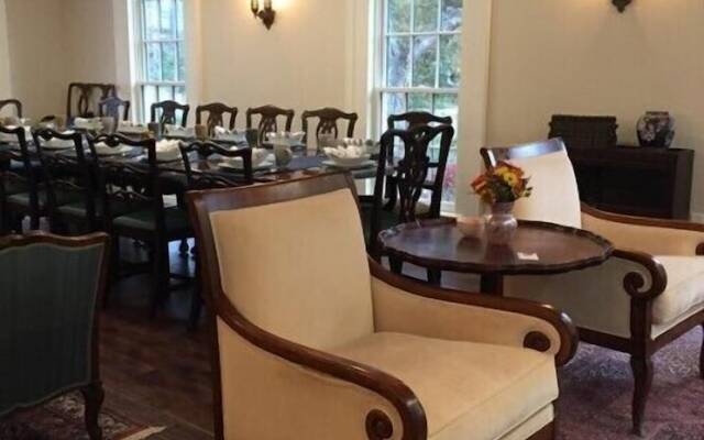 Judson Heath Colonial Inn