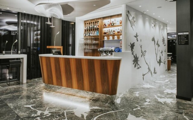 Hotel Ani