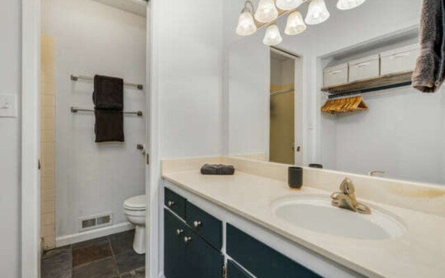 Skylandia Escape by Tahoe Mountain Properties