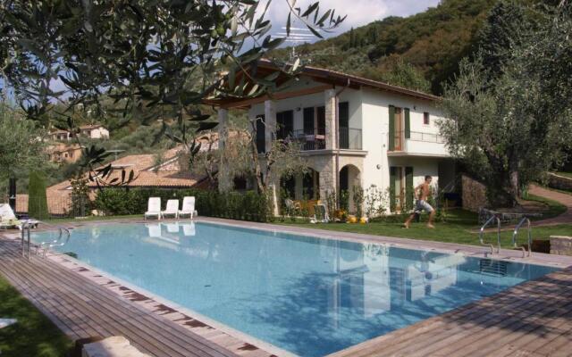 ApartmentsGarda - Canevini Residence