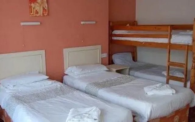 Bukhari Hotel