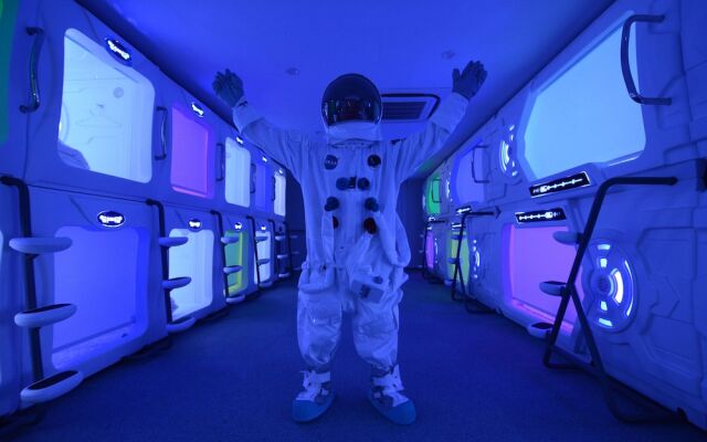 Moon Station Hotel Tokyo