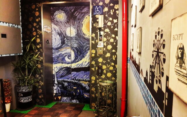 Ximen Triple Tiger Hostel