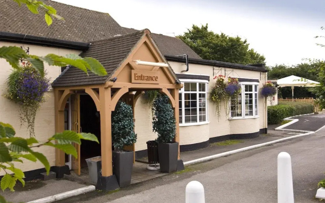 Отель Red Wing Lodge