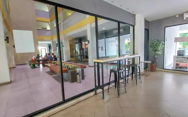 Apartemen Sentra Timur Residence - Cheap Inn Tower Orange (Fomerly Pulogebang Hotel)