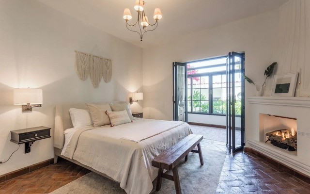 Panoramic Paradise 3BR Overlooking SMA