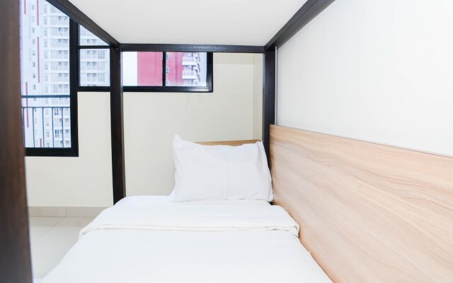 Cozy Studio At Evenciio Margonda Apartment