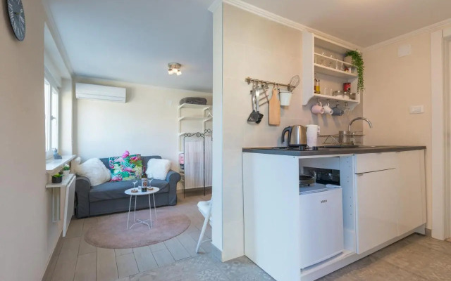 Brand New Studio With Terrace & Parking