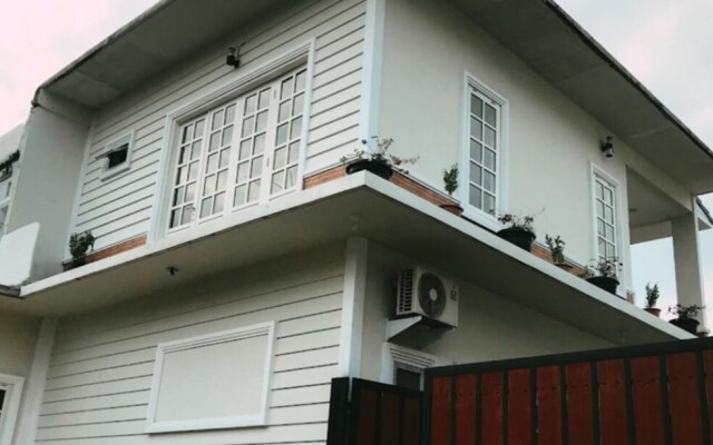 Lavatera Residence