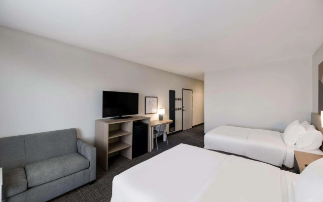 Spark by Hilton Midland South