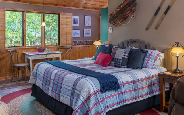 Eureka Sunset Cabins