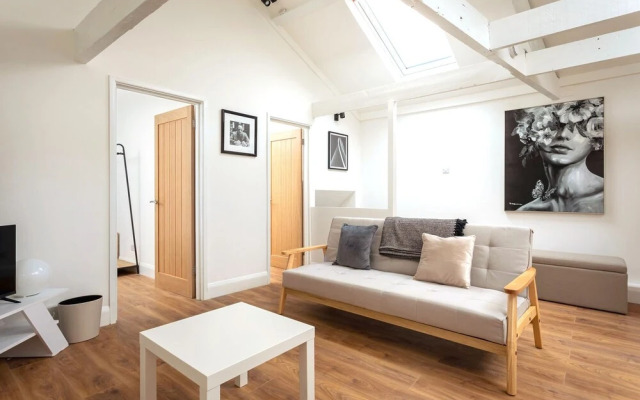 The Loft Lansdown Place Lane
