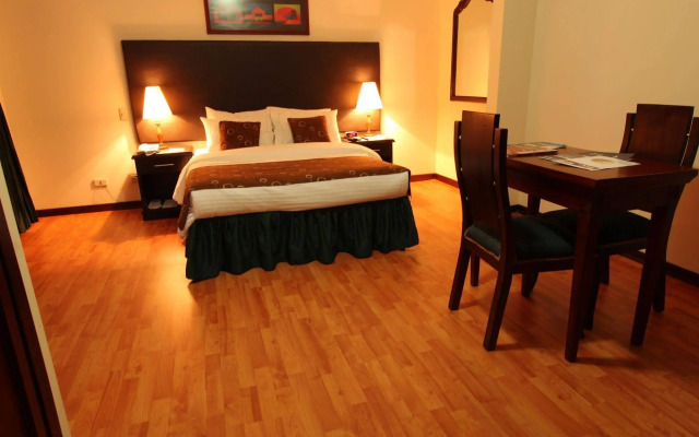 Hotel San Fernando Real