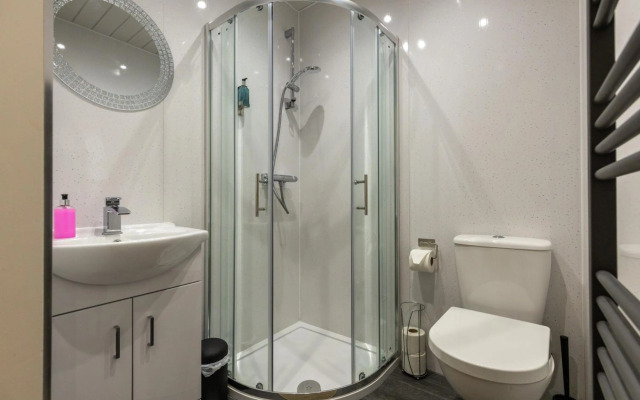 New 3-Bedroom Apartment Close to City Centre