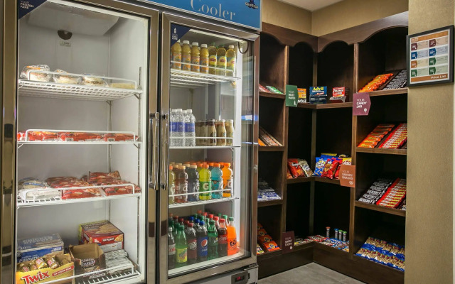 Comfort Suites Columbia Northeast - Fort Jackson